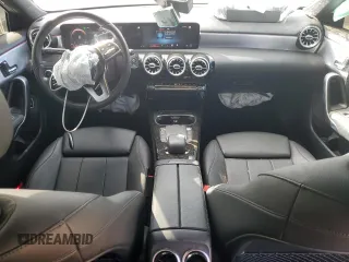 2021 Mercedes-Benz A 220 z VIN W1K3G4EBXMJ293258, wystawiony jako Copart lot #50463325 z przebiegiem 25 024 mil mil oraz Szkoda całkowita • Salvage title. Historia ofert i sprzedaży dostępna na DreamBid. Obrazek 8.