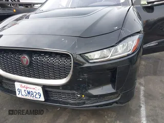 2019 Jaguar I-PACE S with VIN SADHB2S10K1F73676, listed as a IAAI auction lot 41490439 with 27,533 mi miles. Bid and sale history available at carsss.com. Image 6.