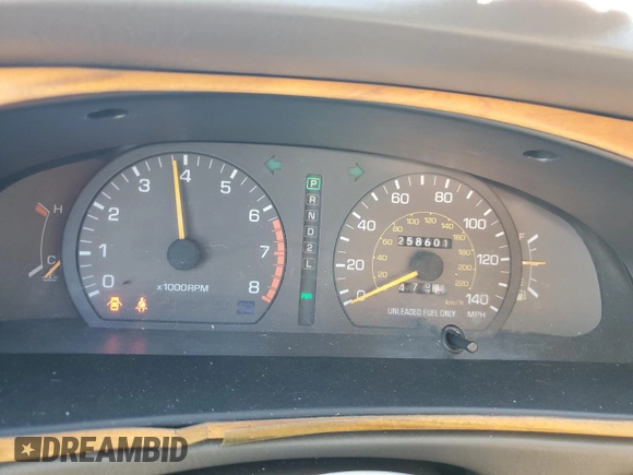 1996 Toyota Camry LE z VIN JT2BF12K3T0139807, wystawiony jako Copart lot #57675855 z przebiegiem 258 601 mil mil oraz Szkoda całkowita • Salvage title. Historia ofert i sprzedaży dostępna na DreamBid. Obrazek 9.
