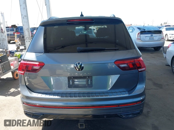 2022 Volkswagen Tiguan SE R-Line Black with VIN 3VVCB7AX8NM039730, listed as a IAAI auction lot 42313651 with 71,759 mi miles and . Bid and sale history available at DreamBid. Image 17.