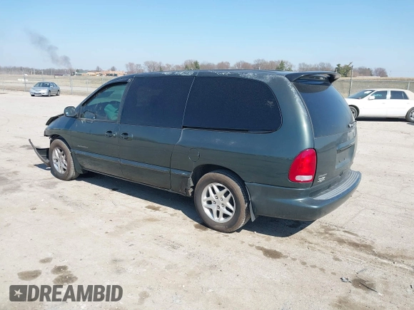 2000 Dodge Caravan SE with VIN 2B4GP44GXYR612794, listed as a IAAI auction lot 41800030 with 485,798 mi miles. Bid and sale history available at carsss.com. Image 3.