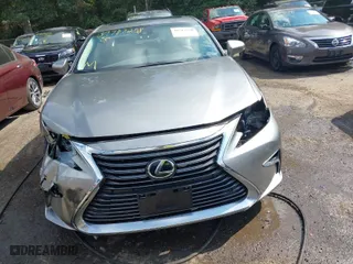 2018 Lexus ES with VIN 58ABK1GG3JU116870, listed as a IAAI auction lot 39787258 with 75,985 mi miles. Bid and sale history available at carsss.com. Image 13.