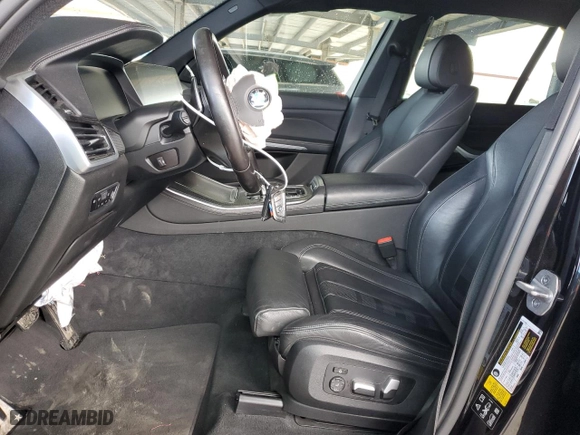 2021 BMW X5 xDrive40i with VIN 5UXCR6C02M9D80334, listed as a Copart auction lot 49336725 with 0 mi miles and Salvage Title. Bid and sale history available at carsss.com. Image 7.