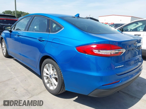 2020 Ford Fusion SE z VIN 3FA6P0HD8LR135668, wystawiony jako IAAI lot #42253008 z przebiegiem 69 625 mil mil oraz . Historia ofert i sprzedaży dostępna na DreamBid. Obrazek 3.