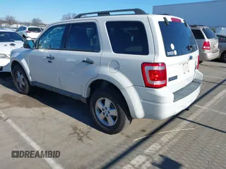 2010 Ford Escape XLT с VIN 1FMCU0D77AKD38652, выставлен на аукционе IAAI как лот 41264448 с пробегом 257 864 миль миль и . История ставок и продаж доступна на DreamBid. Изображение 3.