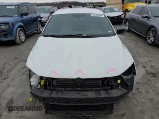 2016 Volkswagen Jetta Sport with VIN 3VWB17AJ3GM239133, listed as a Copart auction lot 40429084 with 130,875 mi miles and Salvage title. Bid and sale history available at DreamBid. Image 5.