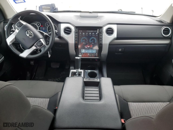 2017 Toyota Tundra 2WD SR5 with VIN 5TFEM5F10HX121539, listed as a Copart auction lot 85421144 with 90,615 mi miles and Salvage Title. Bid and sale history available at carsss.com. Image 8.