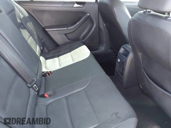 2011 Volkswagen Jetta SE with VIN 3VWDZ7AJ4BM394140, listed as a IAAI auction lot 42284735 with 177,495 mi miles and . Bid and sale history available at DreamBid. Image 8.