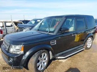 2016 Land Rover LR4 HSE with VIN SALAG2V61GA802398, listed as a IAAI auction lot 41426797 with 105,043 mi miles. Bid and sale history available at carsss.com. Image 2.