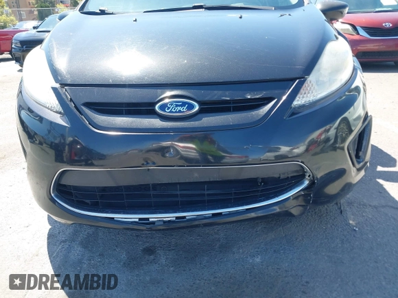 2011 Ford Fiesta SES with VIN 3FADP4FJ9BM181965, listed as a IAAI auction lot 42092140 with 150,304 mi miles. Bid and sale history available at carsss.com. Image 18.