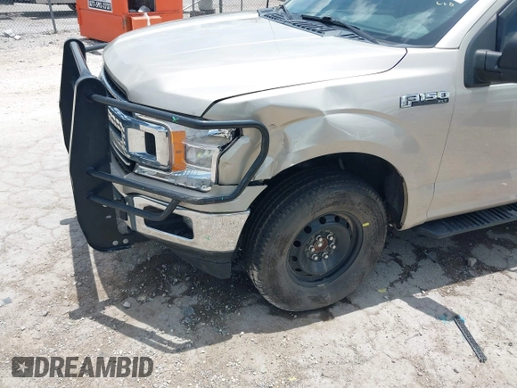 2018 Ford F-150 XL z VIN 1FTEW1EP3JKC46790, wystawiony jako IAAI lot #42584702 z przebiegiem 138 756 mil mil oraz . Historia ofert i sprzedaży dostępna na DreamBid. Obrazek 6.