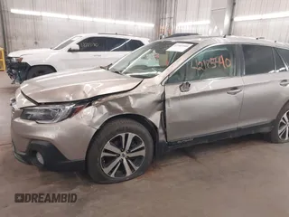 2018 Subaru Outback Limited z VIN 4S4BSANC7J3309178, wystawiony jako IAAI lot #42185440 z przebiegiem 154 510 mil mil oraz . Historia ofert i sprzedaży dostępna na DreamBid. Obrazek 6.