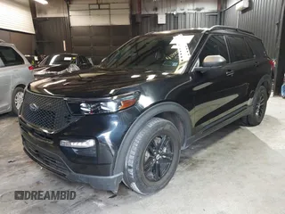 2023 Ford Explorer XLT with VIN 1FMSK8DHXPGC42017, listed as a IAAI auction lot 42009972 with 16,945 mi miles and . Bid and sale history available at DreamBid. Image 2.