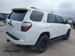 2023 Toyota 4Runner SR5 Premium z VIN JTEFU5JR4P5280720, wystawiony jako IAAI lot #42485671 z przebiegiem 38 785 mil mil oraz . Historia ofert i sprzedaży dostępna na DreamBid. Obrazek 4.