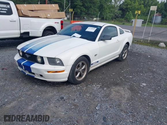 2006 Ford Mustang GT Deluxe with VIN 1ZVFT82H365250974, listed as a IAAI auction lot 42718000 with 130,936 mi miles and . Bid and sale history available at DreamBid. Image 17.