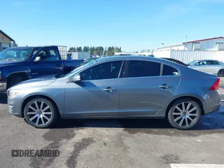 2017 Volvo S60 Inscription with VIN LYV402HK7HB120640, listed as a IAAI auction lot 41583114 with 71,884 mi miles. Bid and sale history available at carsss.com. Image 14.