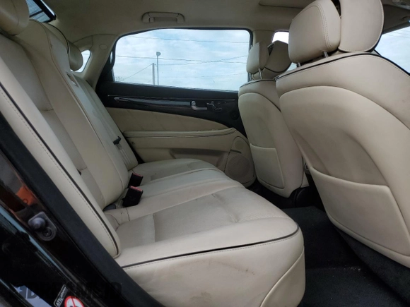 2015 Hyundai Equus Signature with VIN KMHGH4JH8FU095195, listed as a Copart auction lot 53468995 with 118,827 mi miles and Clean Title. Bid and sale history available at DreamBid. Image 10.
