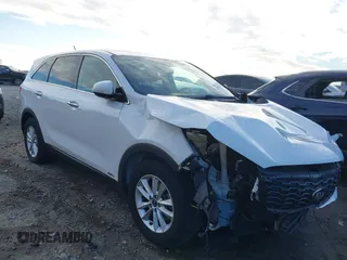2020 Kia Sorento LX V6 with VIN 5XYPGDA59LG620680, listed as a IAAI auction lot 41452415 with 107,752 mi miles. Bid and sale history available at carsss.com. Image 1.