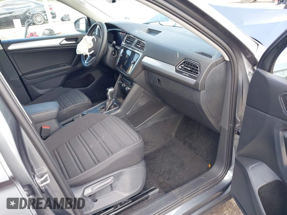 2024 Volkswagen Tiguan S с VIN 3VVRB7AX5RM120314, выставлен на аукционе IAAI как лот 42016531 с пробегом 11 373 миль миль и . История ставок и продаж доступна на DreamBid. Изображение 5.