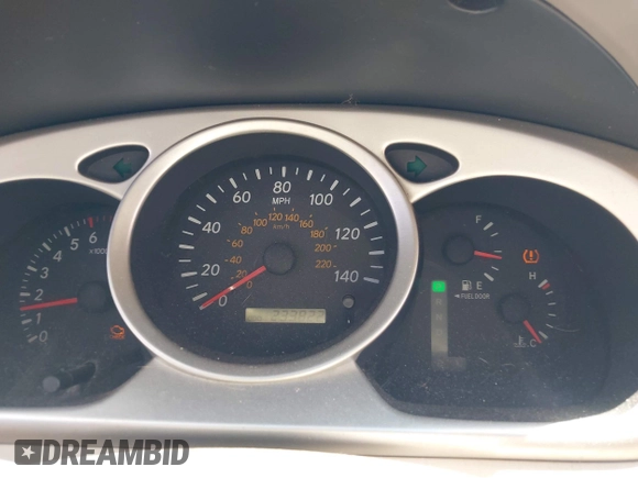 2006 Toyota Highlander w/3rd Row z VIN JTEEP21A960165926, wystawiony jako IAAI lot #42268064 z przebiegiem 233 822 mil mil oraz . Historia ofert i sprzedaży dostępna na DreamBid. Obrazek 7.