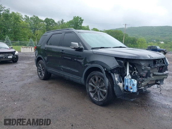 2019 Ford Explorer XLT с VIN 1FM5K8D86KGA81851, выставлен на аукционе IAAI как лот 42300021 с пробегом 54 486 миль миль и . История ставок и продаж доступна на DreamBid. Изображение 1.