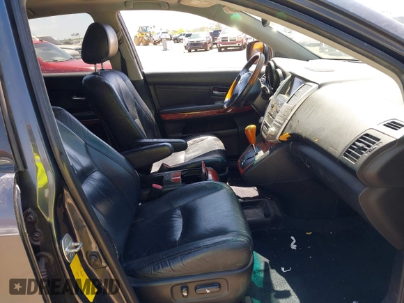 2004 Lexus RX 330 with VIN JTJGA31U340001595, listed as a IAAI auction lot 42125099 with 238,834 mi miles. Bid and sale history available at carsss.com. Image 5.
