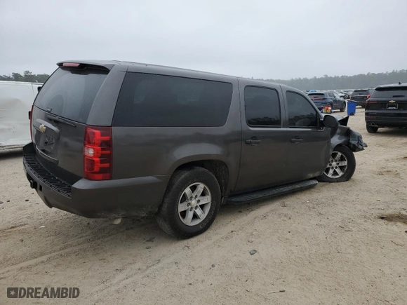 2007 Chevrolet Suburban LS with VIN 1GNFC16087J233778, listed as a Copart auction lot 44757015 with 285,393 mi miles and Salvage Title. Bid and sale history available at carsss.com. Image 3.