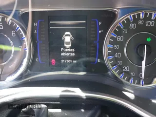 2015 Chrysler 200 Limited with VIN 1C3CCCAB8FN604000, listed as a IAAI auction lot 42026085 with 217,861 mi miles. Bid and sale history available at carsss.com. Image 7.