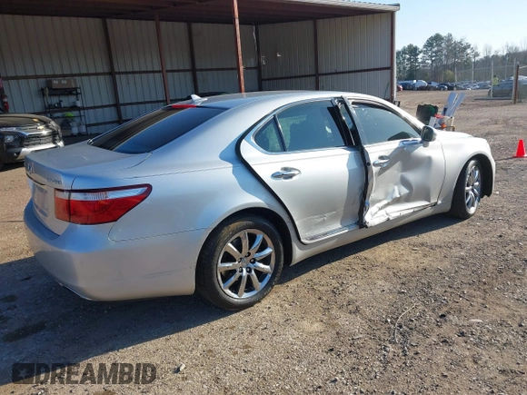 2008 Lexus LS 460 with VIN JTHBL46F985055711, listed as a IAAI auction lot 41771863 with 163,741 mi miles and . Bid and sale history available at DreamBid. Image 4.