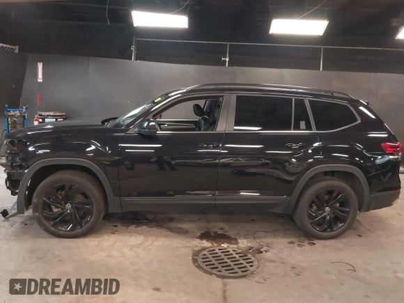 2023 Volkswagen Atlas SE с VIN 1V2KR2CA1PC545467, выставлен на аукционе IAAI как лот 42485832 с пробегом 45 315 миль миль и . История ставок и продаж доступна на DreamBid. Изображение 15.