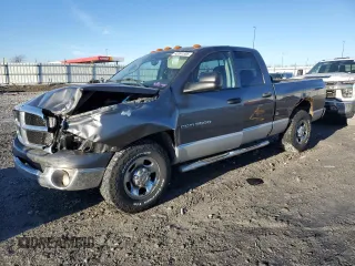 2004 Dodge 3500 ST z VIN 3D7LA38C64G179341, wystawiony jako Copart lot #42091555 z przebiegiem 288 415 mil mil oraz Szkody całkowita. Historia ofert i sprzedaży dostępna na DreamBid. Obrazek 1.