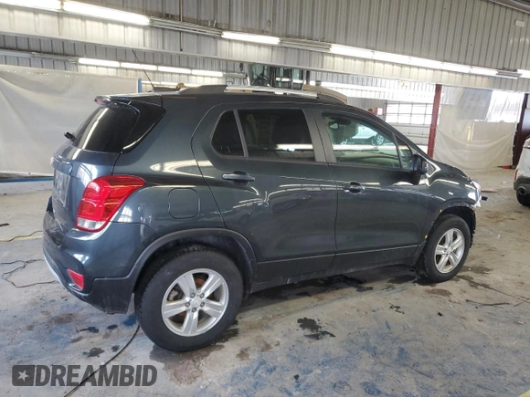 2021 Chevrolet Trax LT with VIN KL7CJPSBXMB352737, listed as a Copart auction lot 44924255 with 77,632 mi miles and Salvage Title. Bid and sale history available at carsss.com. Image 3.