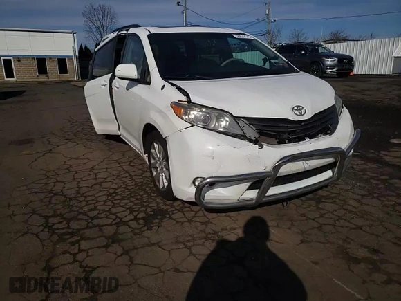 2013 Toyota Sienna XLE with VIN 5TDDK3DC2DS062598, listed as a Copart auction lot 50026545 with 130,719 mi miles and Salvage Title. Bid and sale history available at DreamBid. Image 11.