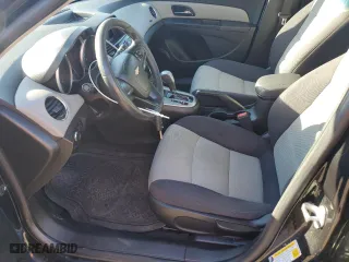 2014 Chevrolet Cruze LS with VIN 1G1PA5SG0E7250851, listed as a Copart auction lot 53528125 with 132,949 mi miles and Clean Title. Bid and sale history available at carsss.com. Image 7.