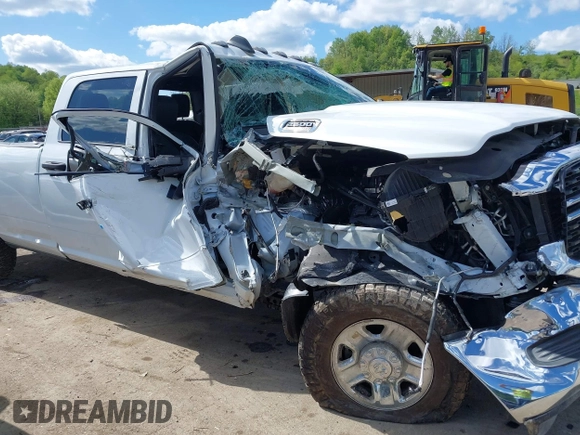 2023 Ram 2500 Tradesman with VIN 3C6UR5HJ9PG564714, listed as a IAAI auction lot 42118104 with 18,111 mi miles and . Bid and sale history available at DreamBid. Image 6.