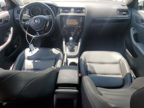 2017 Volkswagen Jetta SEL with VIN 3VWL17AJ2HM211751, listed as a Copart auction lot 61907755 with 64,668 mi miles and Salvage title. Bid and sale history available at DreamBid. Image 8.