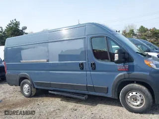 2019 Ram ProMaster Cargo Van with VIN 3C6URVJG5KE554572, listed as a IAAI auction lot 41913019 with 77,056 mi miles. Bid and sale history available at carsss.com. Image 13.
