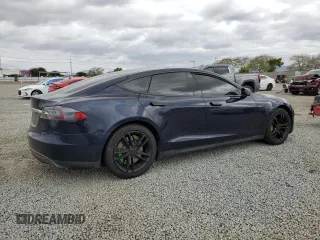 2013 Tesla Model S Performance с VIN 5YJSA1DP9DFP05325, выставлен на аукционе Copart как лот 52617545 с пробегом 122 847 миль миль и Списание • Salvage title. История ставок и продаж доступна на DreamBid. Изображение 3.
