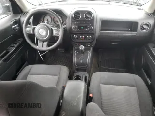 2016 Jeep Patriot Sport z VIN 1C4NJRBB6GD654400, wystawiony jako Copart lot #52613005 z przebiegiem 84 226 mil mil oraz Szkoda całkowita • Salvage title. Historia ofert i sprzedaży dostępna na DreamBid. Obrazek 8.