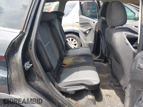 2013 Ford Escape SE z VIN 1FMCU0GXXDUB62281, wystawiony jako IAAI lot #42680002 z przebiegiem 223 654 mil mil oraz . Historia ofert i sprzedaży dostępna na DreamBid. Obrazek 8.