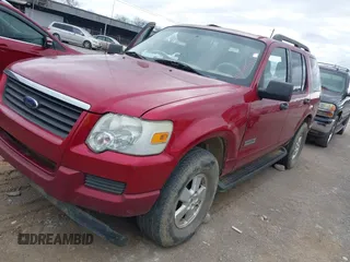 2006 Ford Explorer XLS with VIN 1FMEU62E26UA00830, listed as a IAAI auction lot 41524562 with 248,442 mi miles. Bid and sale history available at carsss.com. Image 2.