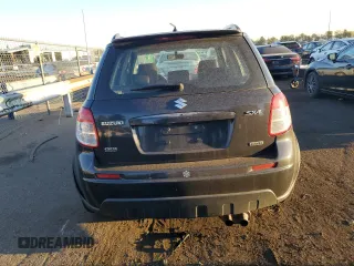 2009 Suzuki SX4 Man Touring Pkg AWD with VIN JS2YB417195101117, listed as a Copart auction lot 71102744 with 137,707 mi miles and Salvage Title. Bid and sale history available at carsss.com. Image 6.