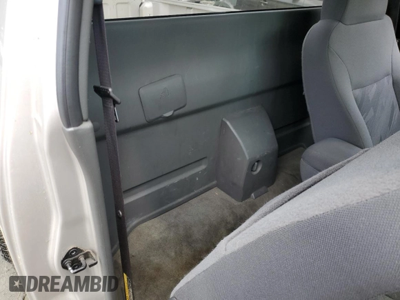 2005 Chevrolet Colorado Z85 with VIN 1GCDT146X58173496, listed as a Copart auction lot 56108525 with 208,997 mi miles and Clean title. Bid and sale history available at DreamBid. Image 10.