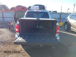2010 Ford Explorer Sport Trac XLT z VIN 1FMEU3BE6AUF01646, wystawiony jako IAAI lot #41646440 z przebiegiem 58 473 mil mil oraz . Historia ofert i sprzedaży dostępna na DreamBid. Obrazek 17.