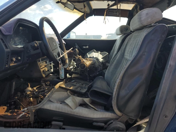 1982 Datsun 280ZX z VIN JN1CZ04S3CX627644, wystawiony jako Copart lot #47498845 z przebiegiem 201 516 mil mil oraz Tytuł czysty. Historia ofert i sprzedaży dostępna na DreamBid. Obrazek 7.