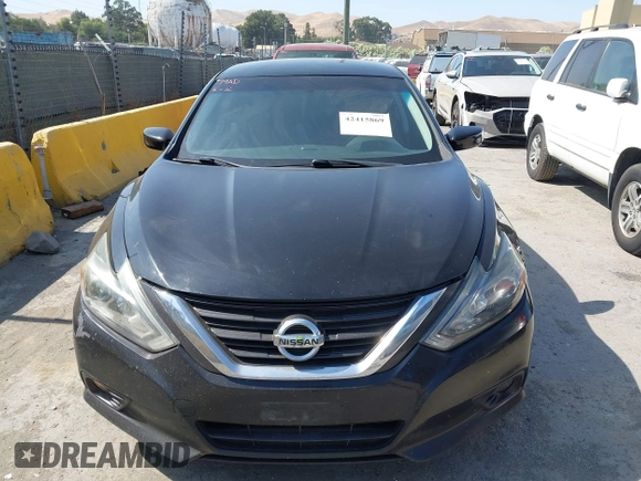 2017 Nissan Altima SV z VIN 1N4AL3AP3HC164982, wystawiony jako IAAI lot #42415869 z przebiegiem 205 081 mil mil oraz . Historia ofert i sprzedaży dostępna na DreamBid. Obrazek 12.