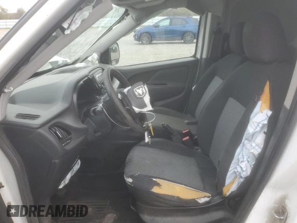 2016 Ram ProMaster City Cargo Tradesman z VIN ZFBERFAT4G6B35941, wystawiony jako Copart lot #49950905 z przebiegiem 145 282 mil mil oraz Czysty tytuł • Clean title. Historia ofert i sprzedaży dostępna na DreamBid. Obrazek 7.