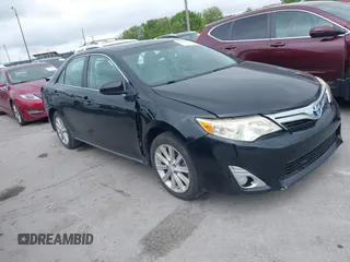 2012 Toyota Camry XLE z VIN 4T1BD1FK6CU040961, wystawiony jako IAAI lot #42365758 z przebiegiem 164 127 mil mil oraz . Historia ofert i sprzedaży dostępna na DreamBid. Obrazek 1.