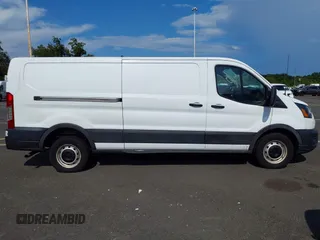 2021 Ford Transit Cargo с VIN 1FTBR1Y82MKB04871, выставлен на аукционе IAAI как лот 42589012 с пробегом Не указан миль и . История ставок и продаж доступна на DreamBid. Изображение 12.