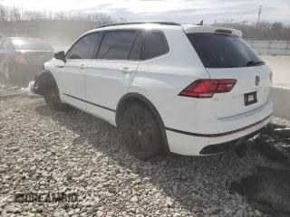 2022 Volkswagen Tiguan SE R-Line Black with VIN 3VV8B7AX1NM103449, listed as a Copart auction lot 47596495 with 29,628 mi miles and Salvage Title. Bid and sale history available at DreamBid. Image 2.